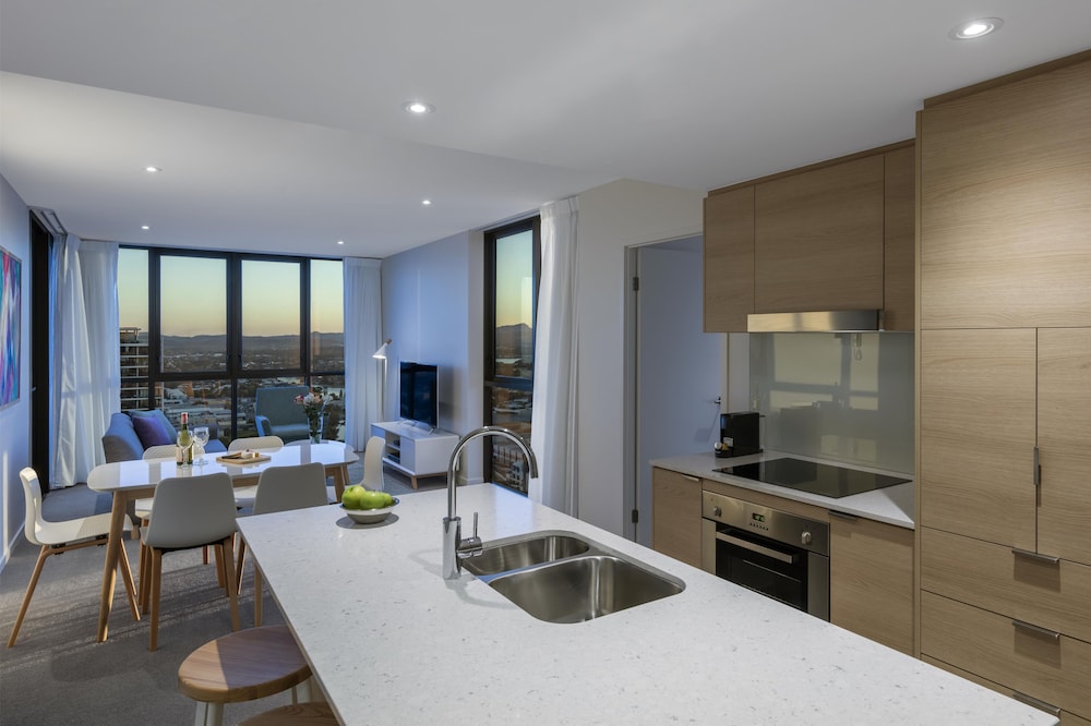 Avani Broadbeach Residences 58/74