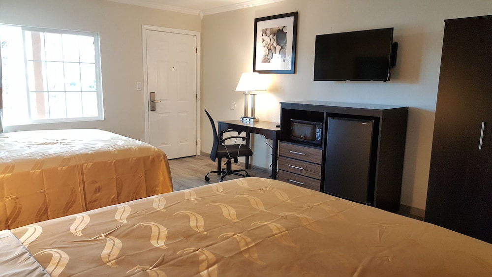 Quality Inn Escondido San Diego North County 23/42