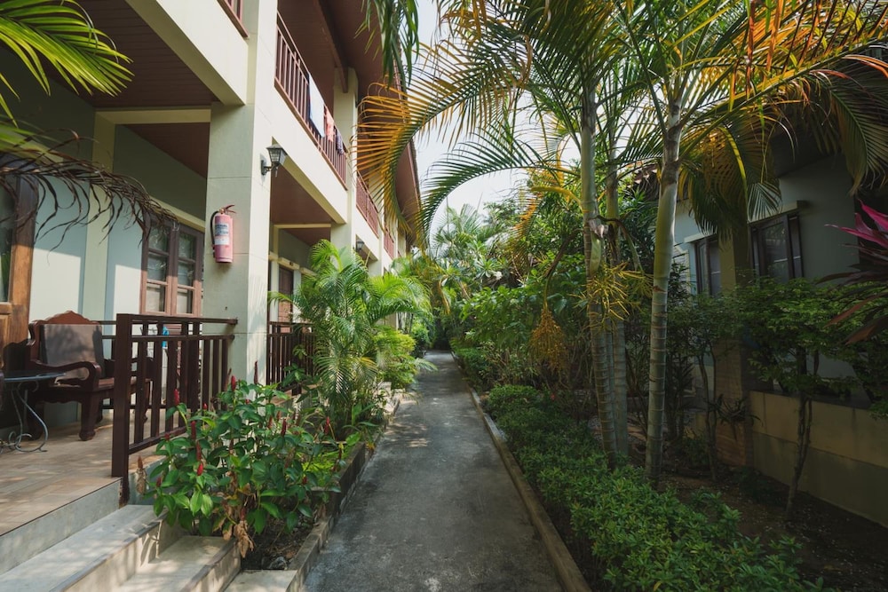 Buathong Place 32/35