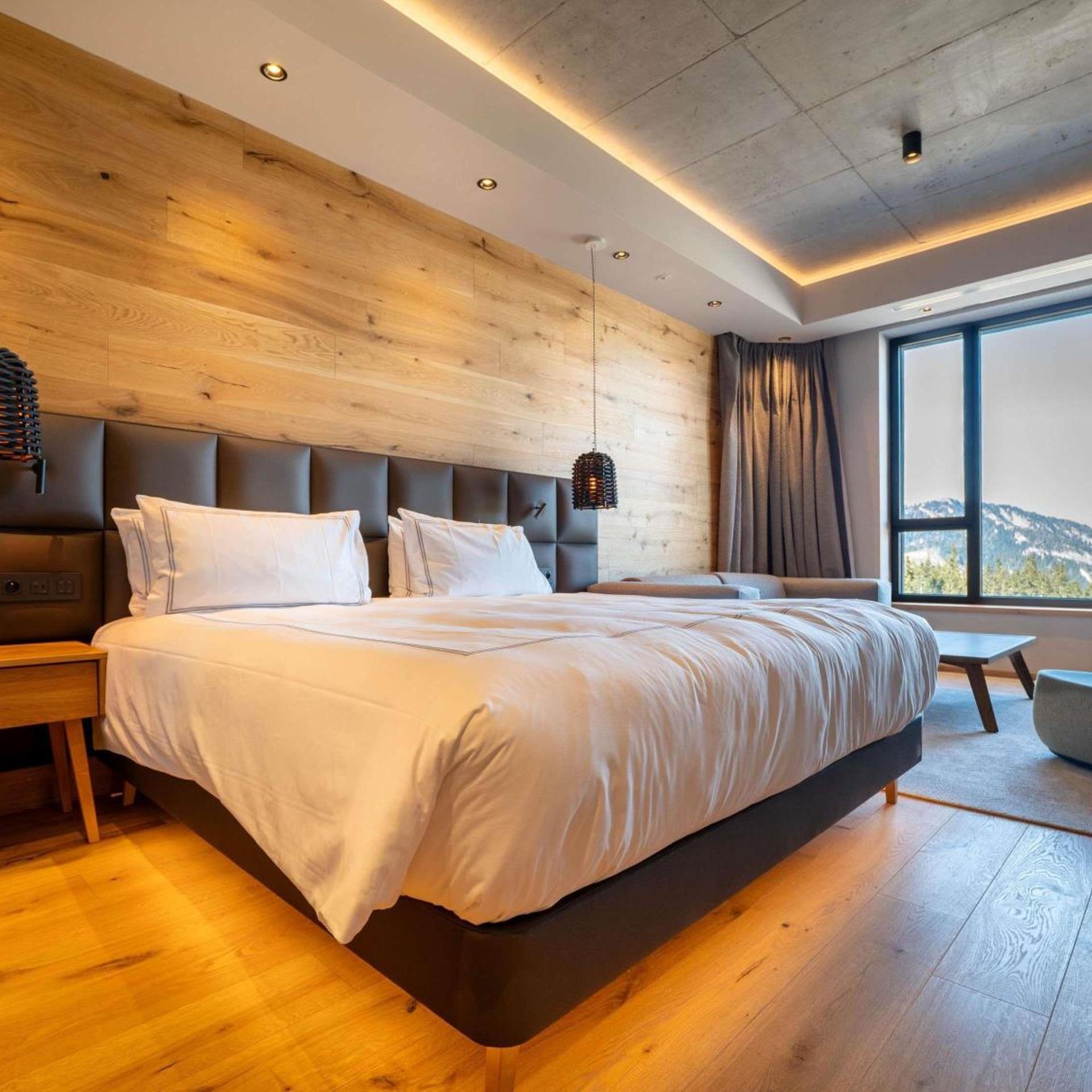Swiss Advantage, King Bed