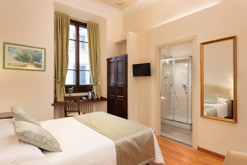 CLASSIC, DOUBLE OR TWIN BED
