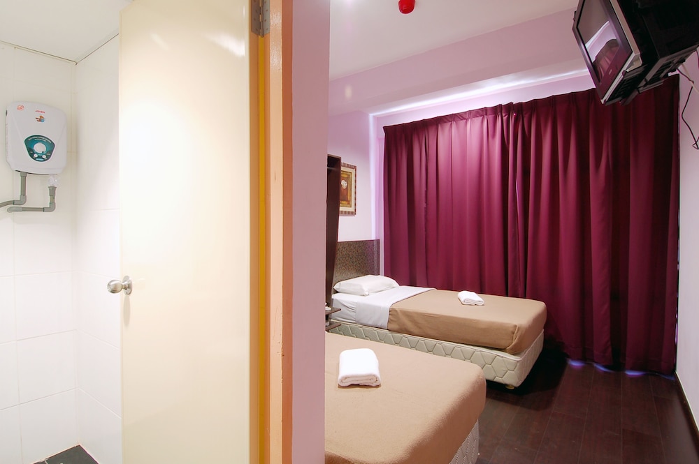 Aristo Hotel At Putatan 11/56