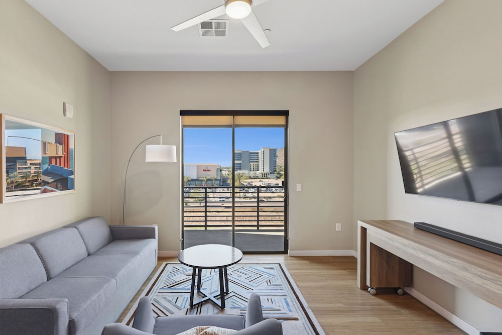 Sentral Old Town Scottsdale 31/51