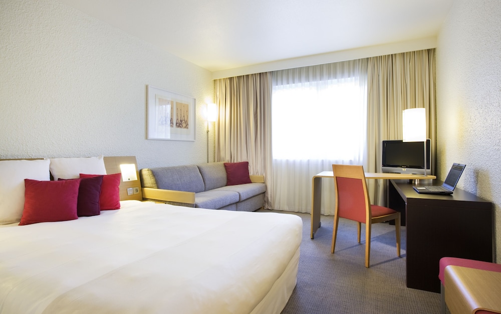 Hotel Mercure Paris Le Bourget 15/74