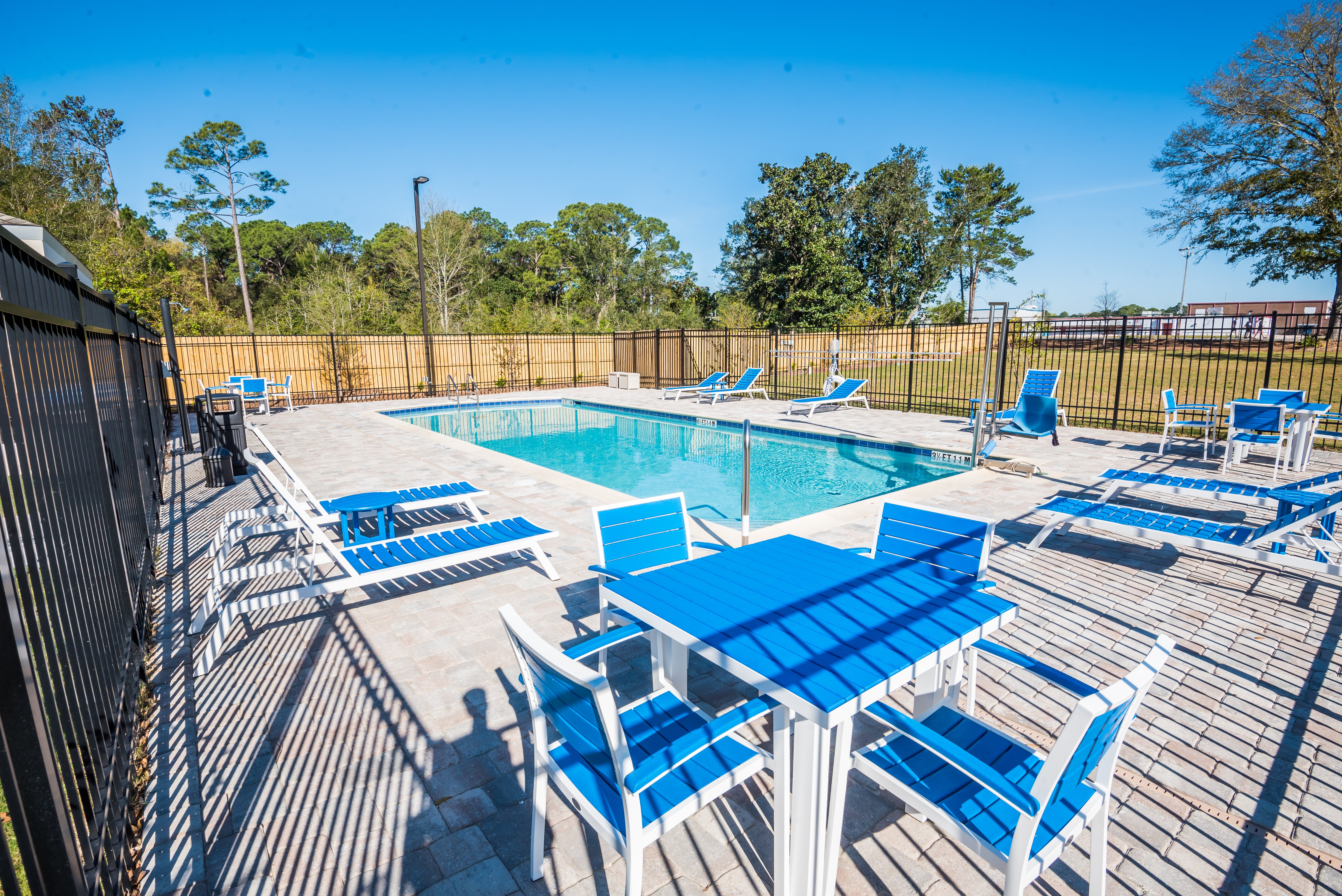 CANDLEWOOD SUITES FT WALTON BCH - HURLBURT AREA 18/39
