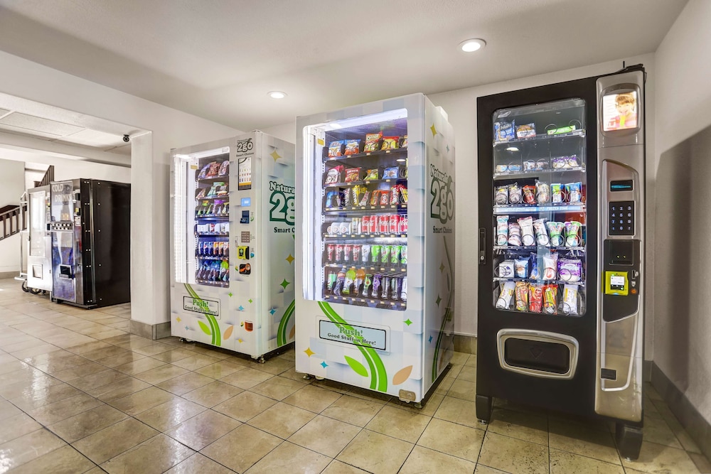 Americas Best Value Inn Apache Junction 35/56