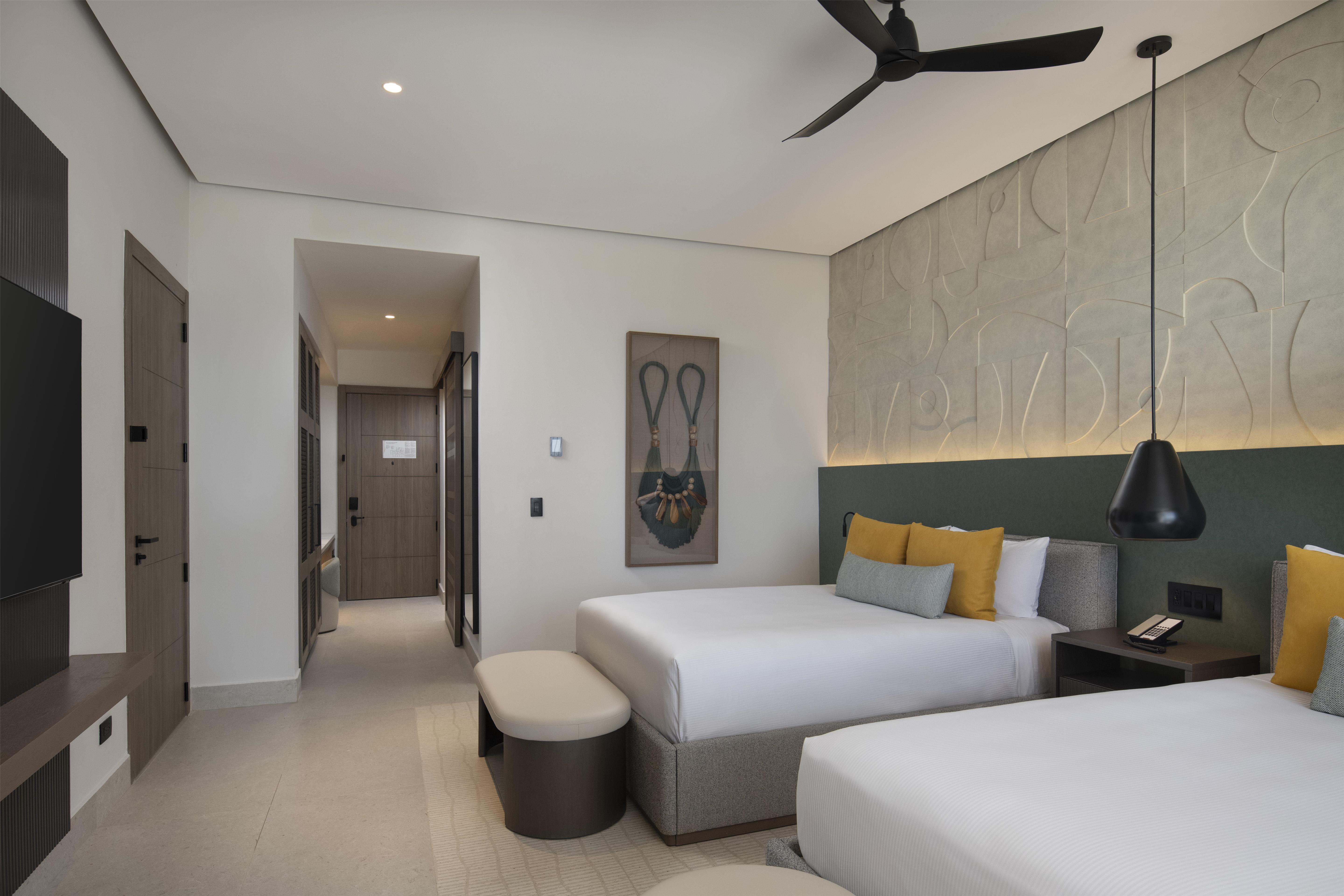 Room, Partial Ocean View
