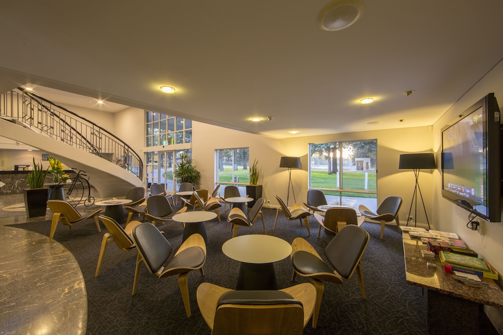 ibis Styles Canberra 67/78