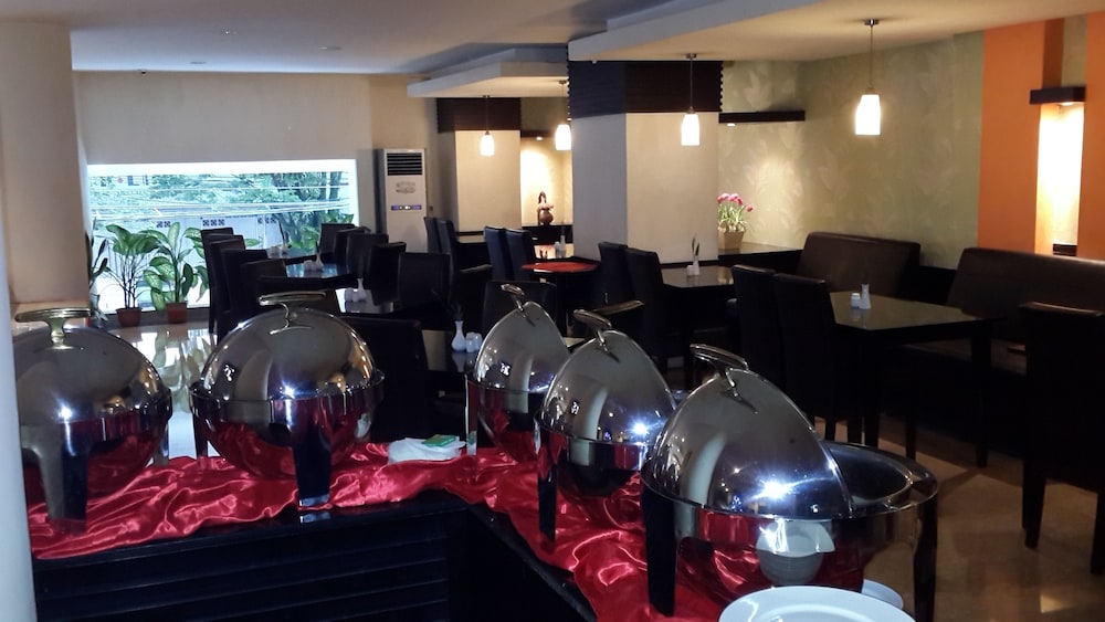 Gran Central Hotel Manado 41/45