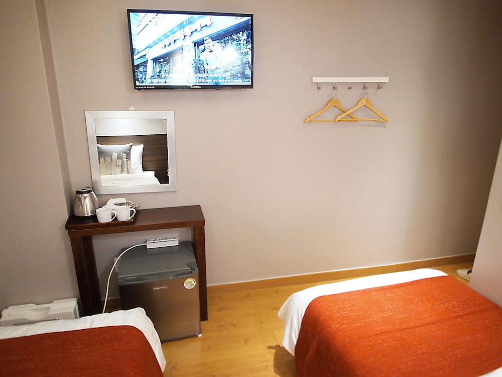 HOTEL PARK HILL MYEONGDONG 46/50