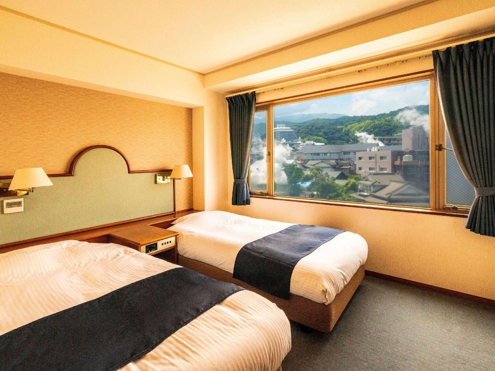 STANDARD, TWIN BEDS, YUKEMURI VIEW, BATHTUB