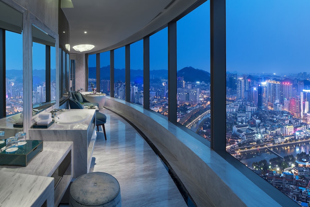 SOFITEL GUIYANG HUNTER 24/54
