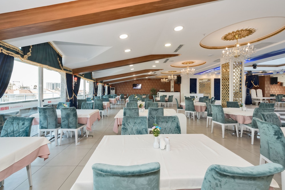 Marnas Hotel 38/45