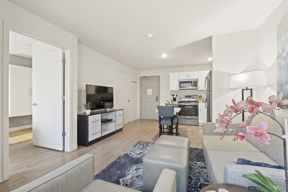 WaterWalk Extended Stay by Wyndham Kansas City - Overland Pk 32/61
