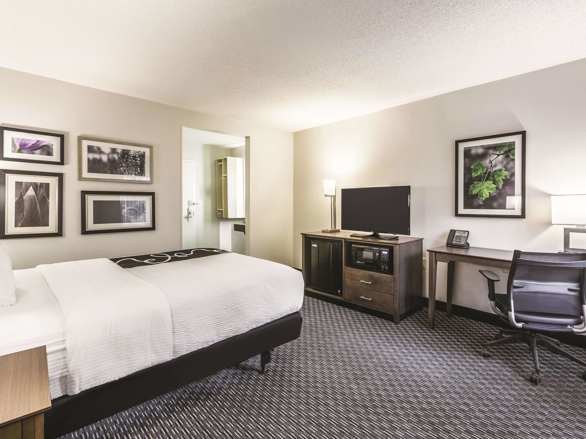 Room, Double Bed, Accessible