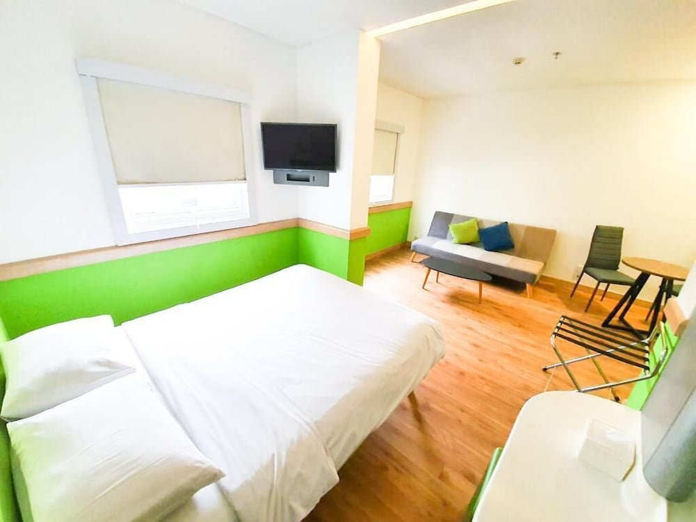 Hotel The Suddha Asia Afrika Bandung 13/31