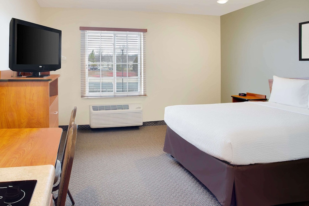WoodSpring Suites Manassas Battlefield Park I-66 20/34