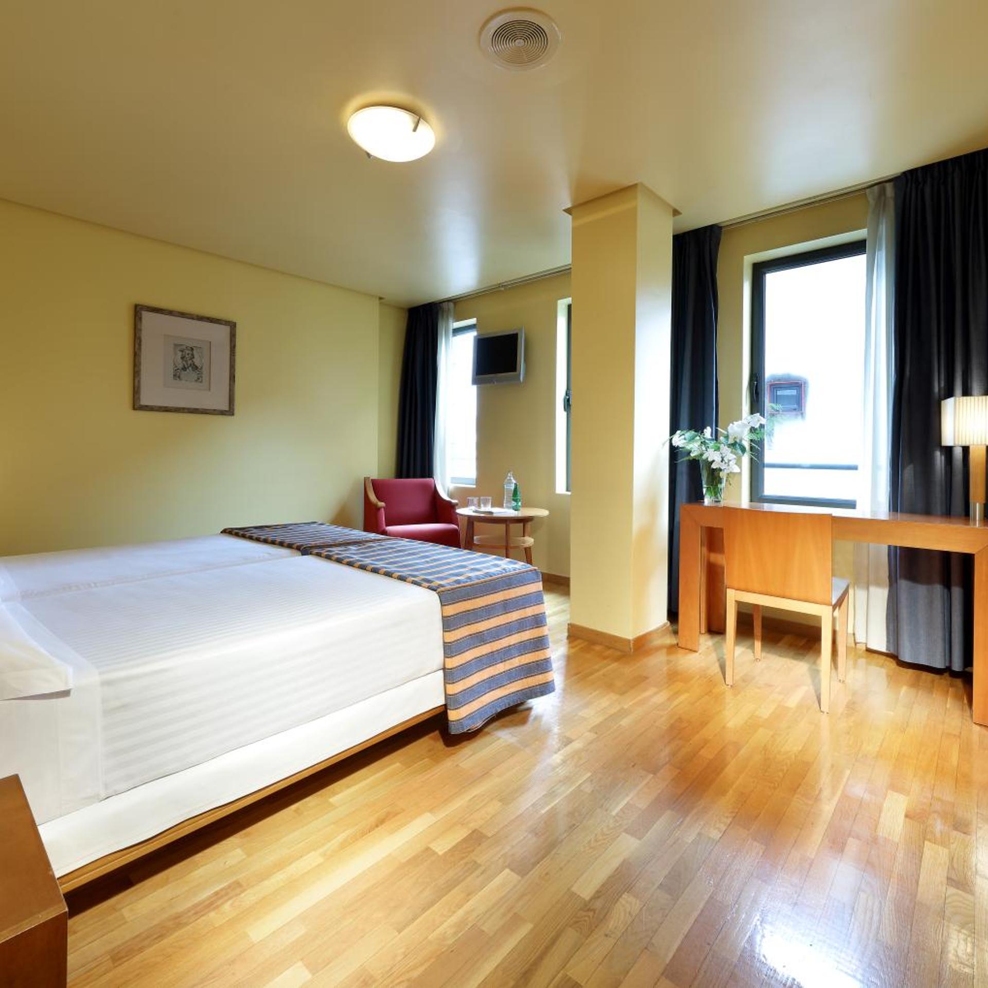 Room, Double Bed, with Extra Bed