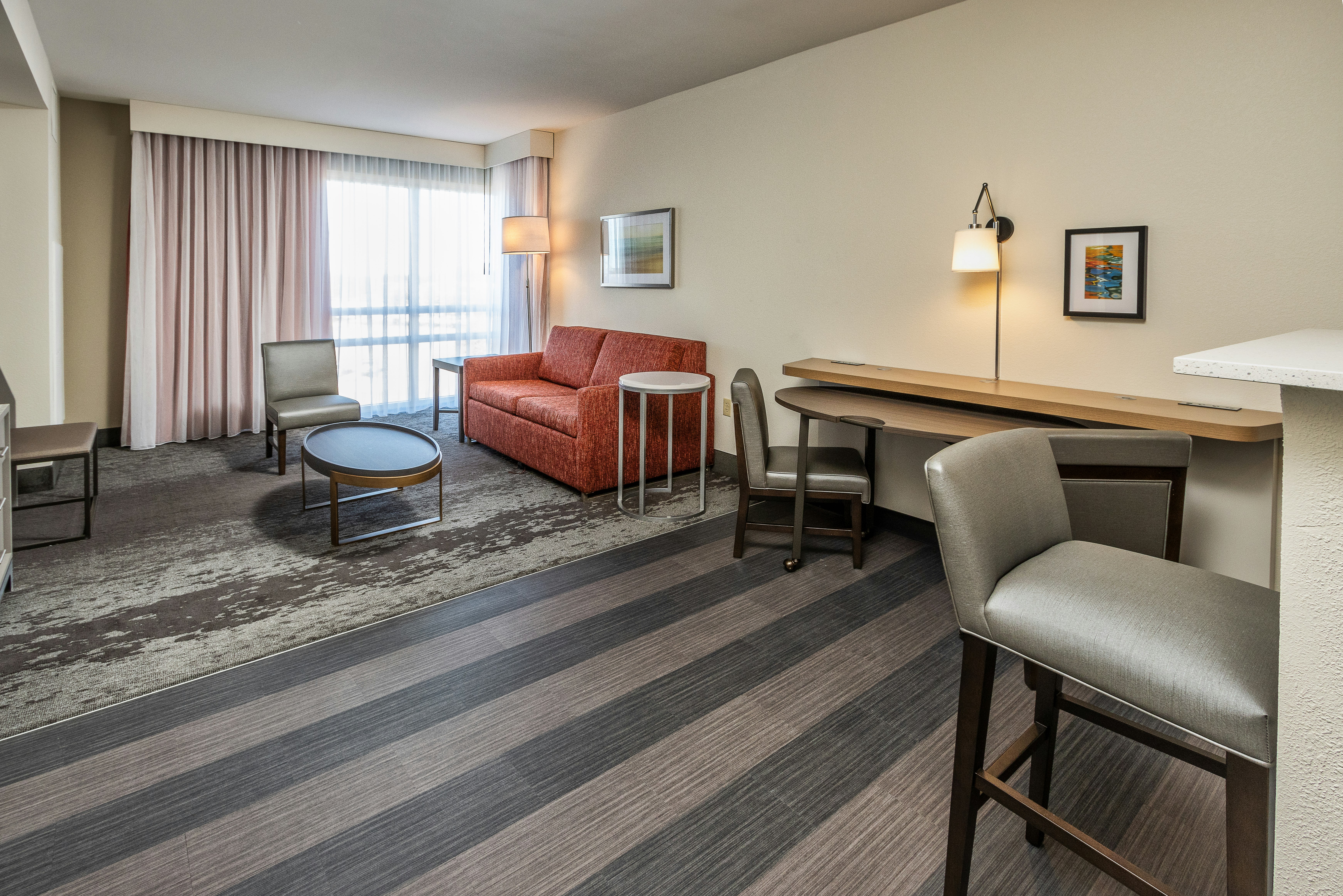 Holiday Inn Suites Memphis Wolfchase Galleria 59/79