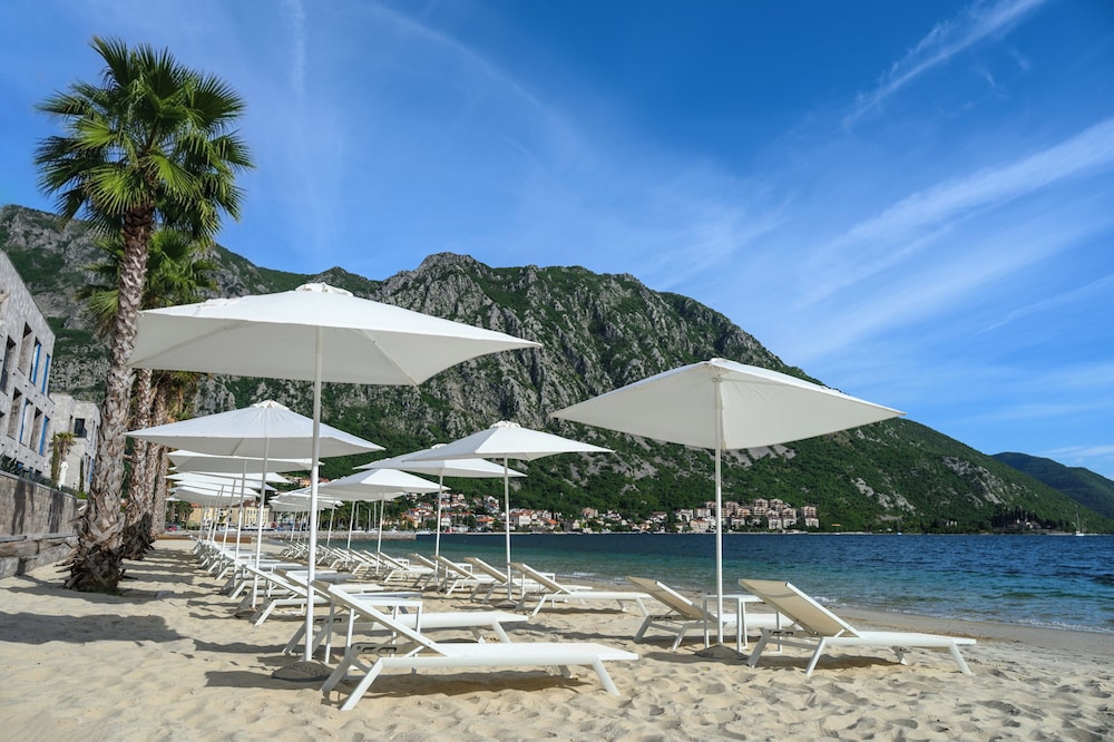Movenpick Hotel & Residences Teuta Kotor Bay 54/58