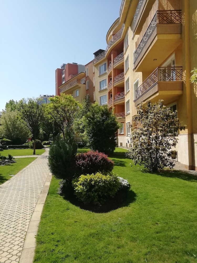 Aparthouse Borovo 20/30