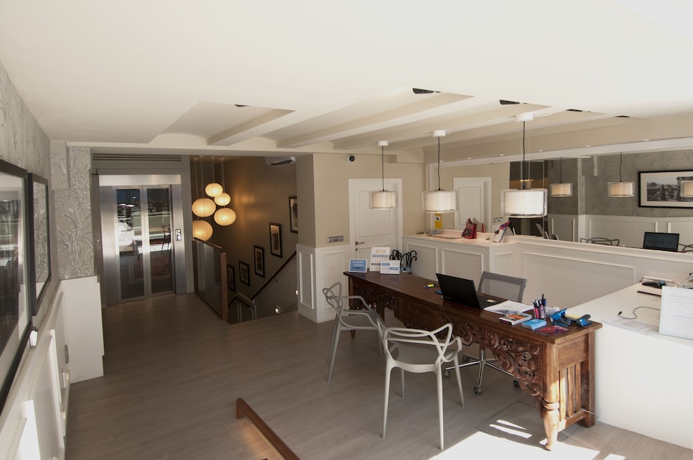 Serennia Exclusive Rooms 7/58