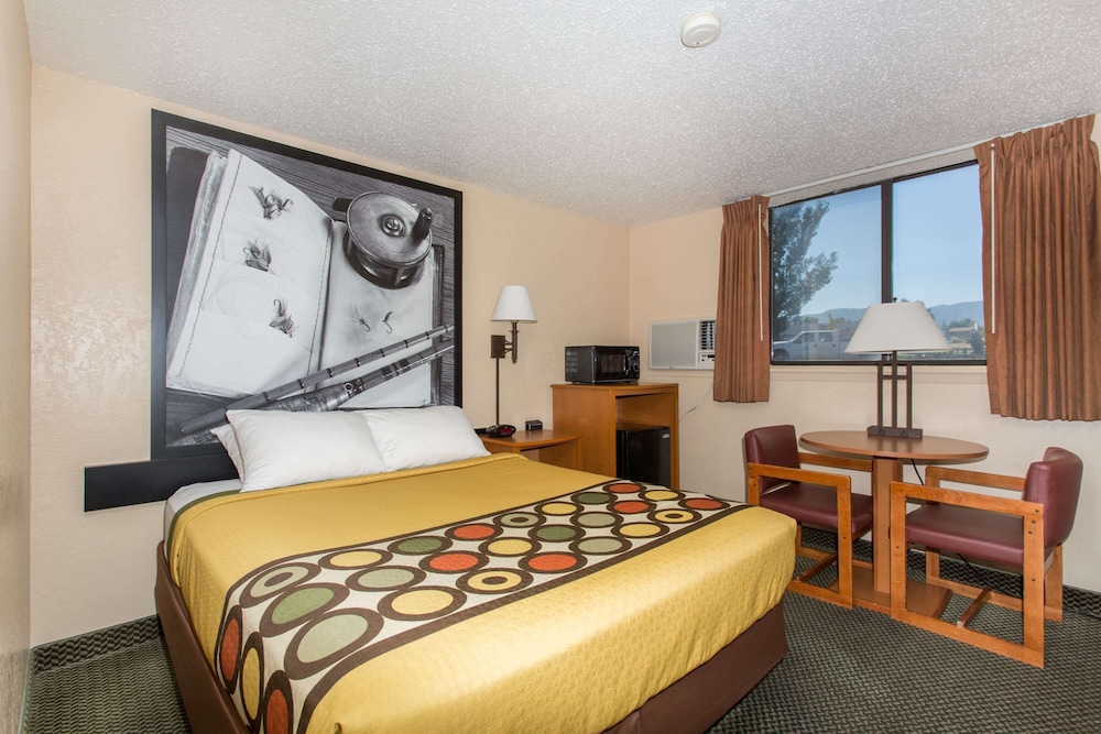 Super 8 by Wyndham Casper West by the River 10/22