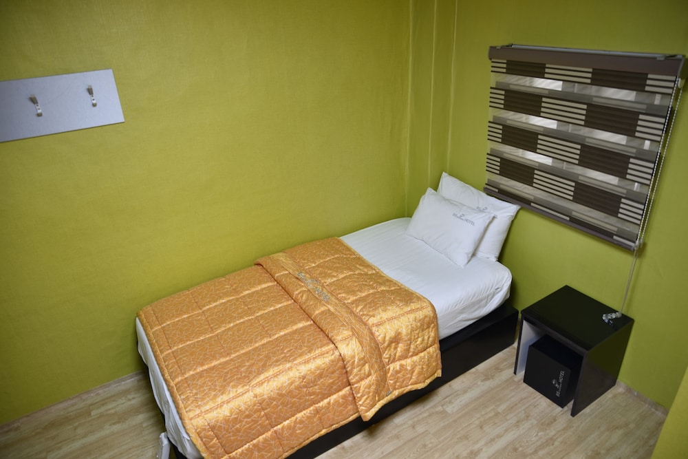 Bsb Hotel 12/40