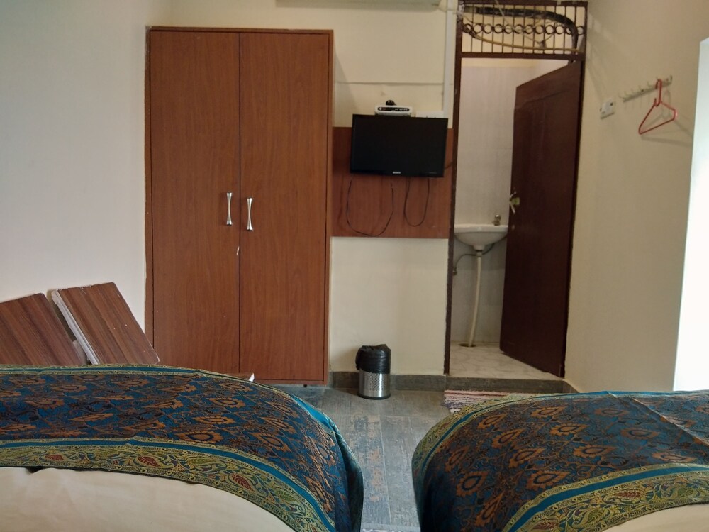 جناح بسرير مزدوج