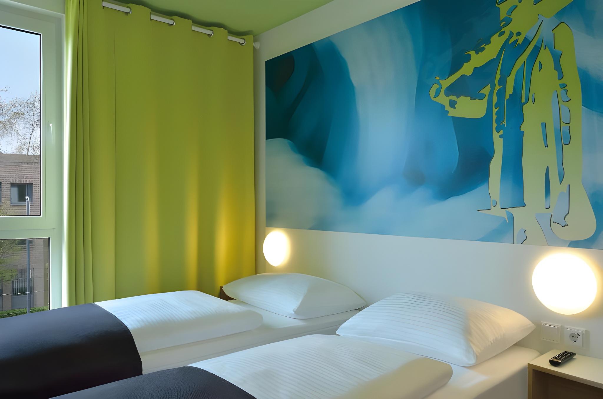 Room, Single