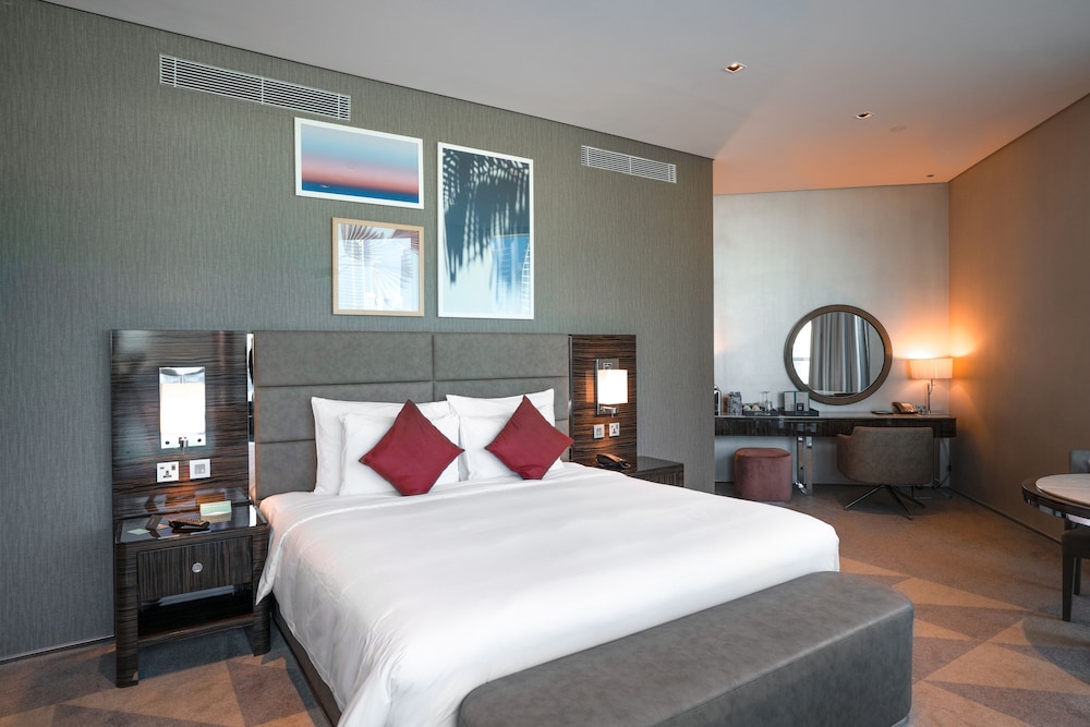 Hyde Hotel Dubai 17/80