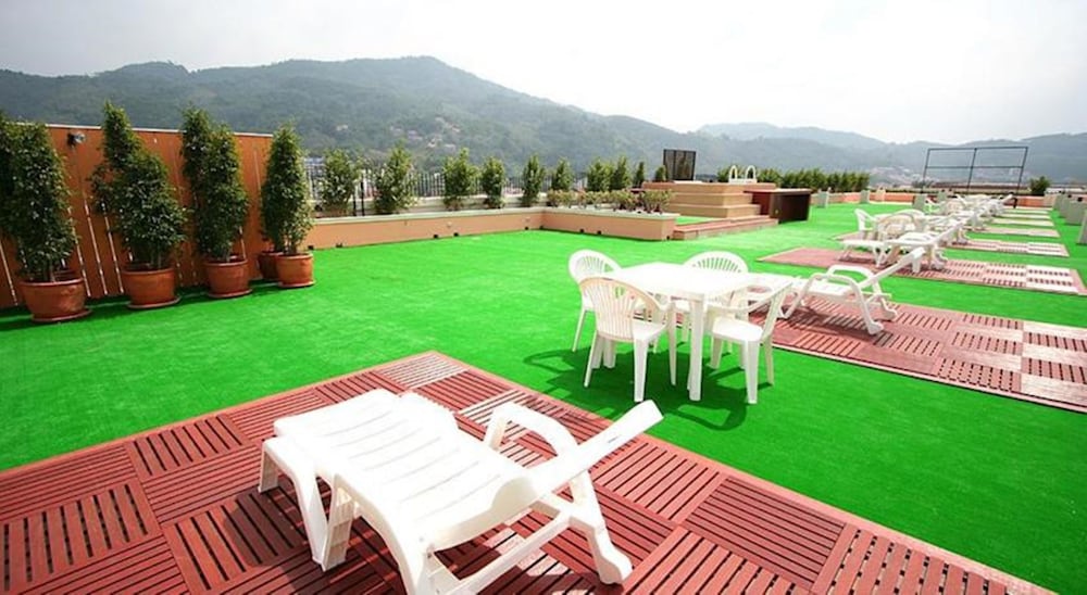 Bel Aire Patong Resort 50/54