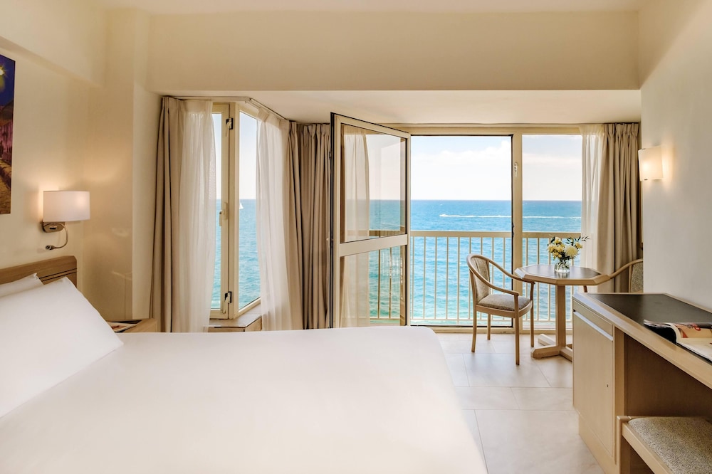 STANDARD, DOUBLE OR TWIN BED, SEA VIEW