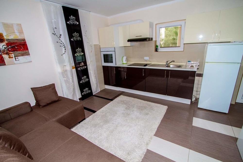 Villa Vanilla 28/50