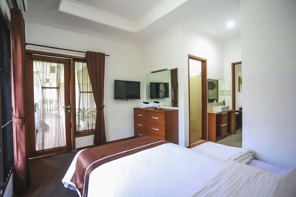 KULDESAK VILLAS BANDUNG 19/74