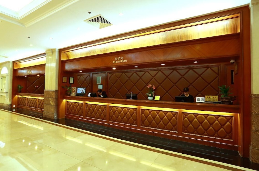 Pantower International Hotel 7/50