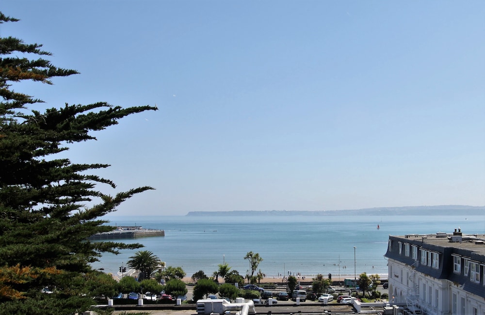Belgrave Sands Hotel & Spa 42/47