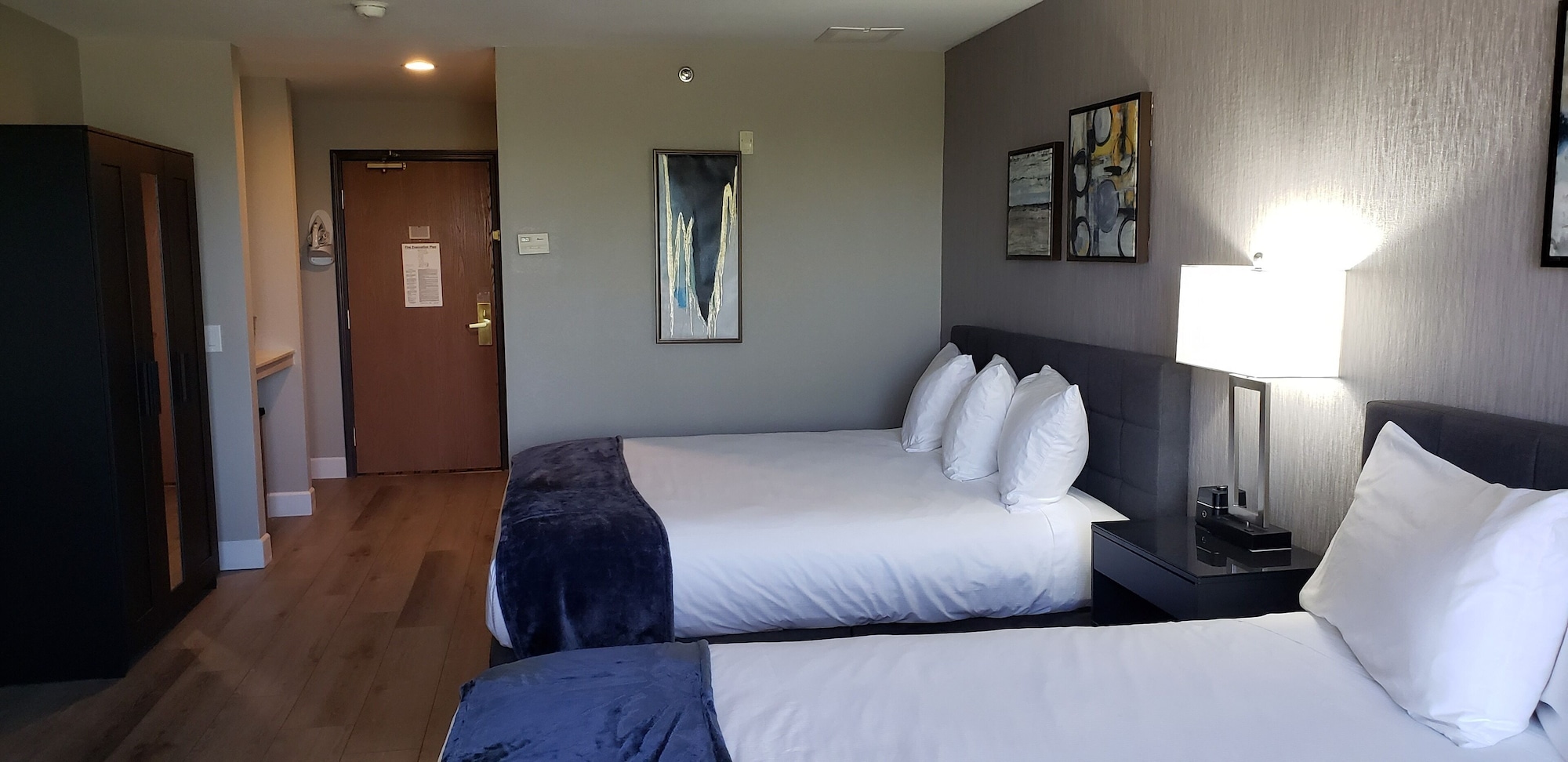 غرفة قياسية بسريرين كوين، Fountain Park Hotel, BW Signature Collection 3/10