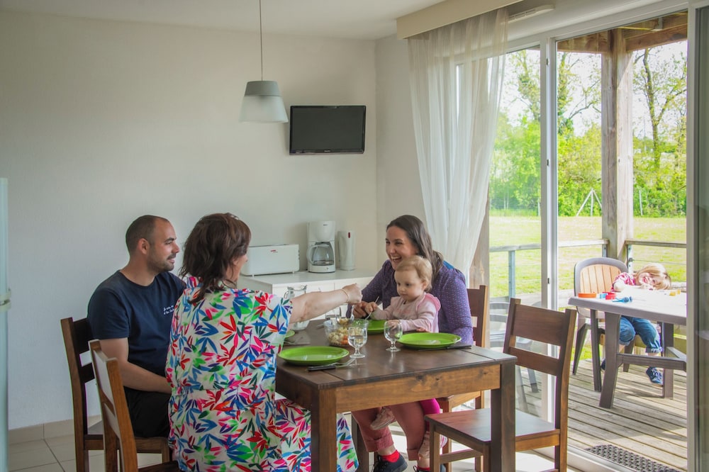 Residence Vacanceole Le Domaine de Saint Orens 44/64