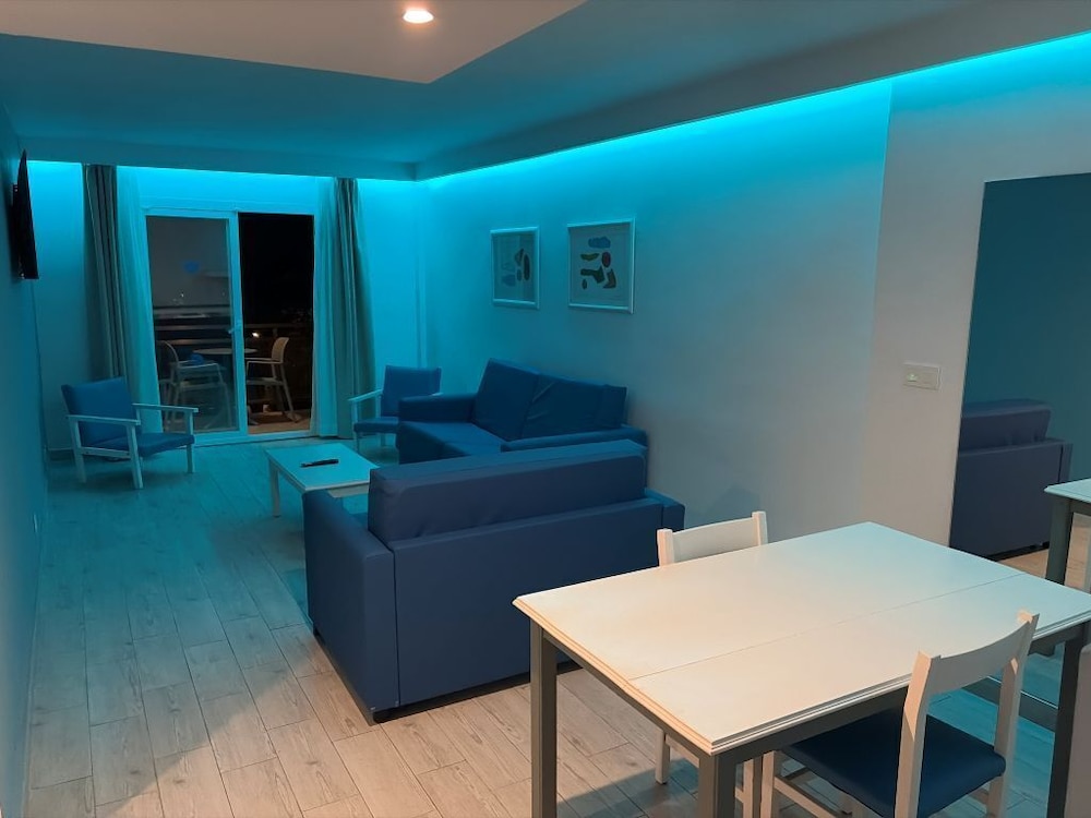 Guya Wave Hotel 38/59