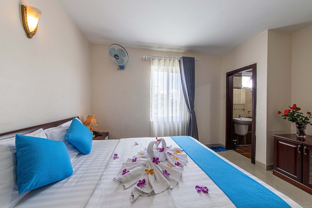 Phong Lan 2 Hotel 9/50