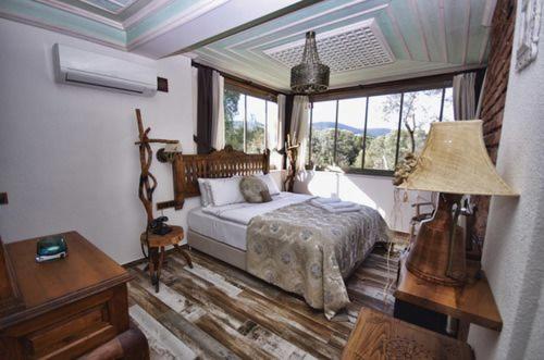 Ayse Hanim Konagi Urla (+12 Adult Only) 4/13