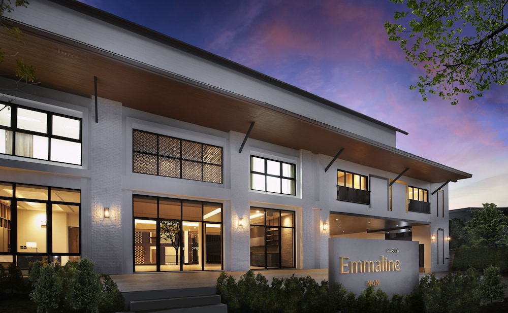 Emmaline Hotel Nan 1/35