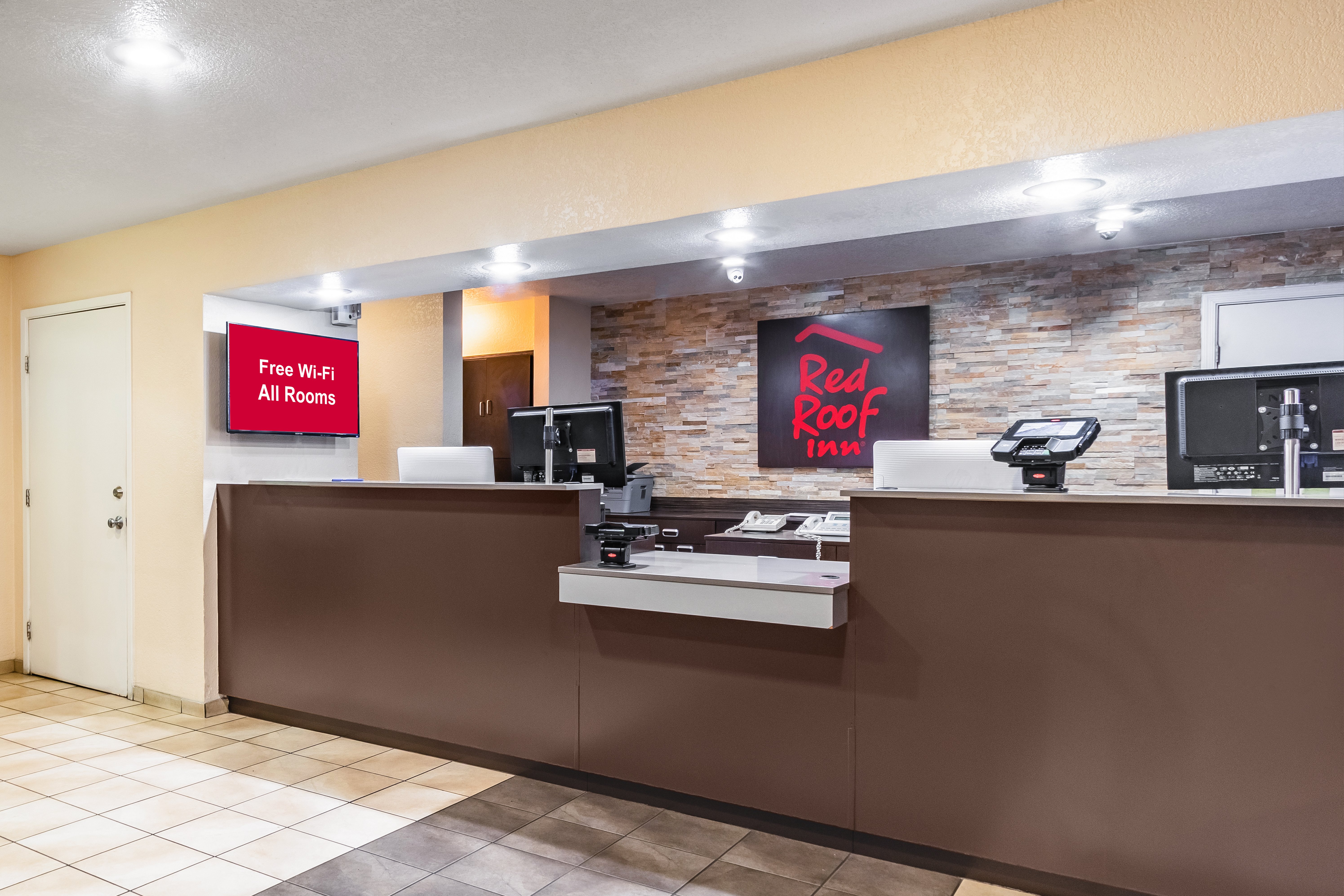 Red Roof Inn Phoenix Midtown 6/15