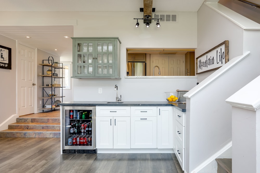 The Lodges At Blue Mountain Wintergreen Condos 8/48