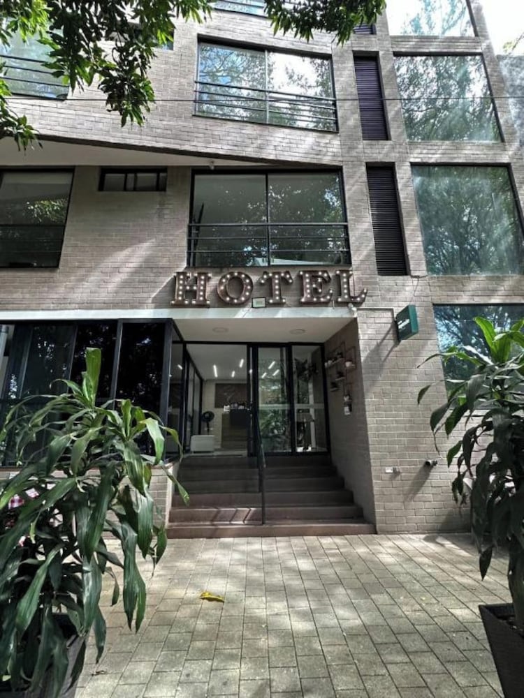 Hotel Zona Verde 1/43