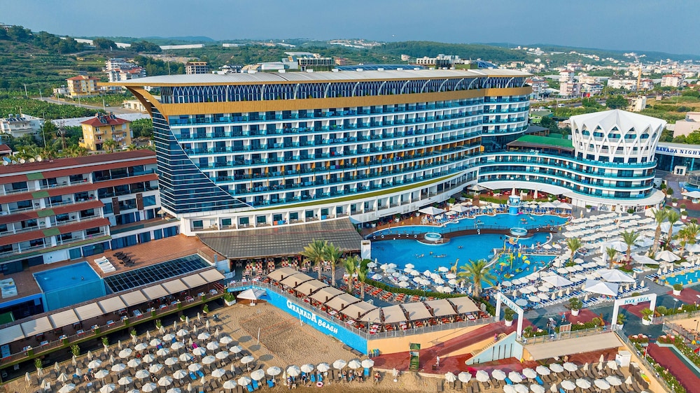 Granada Luxury Okurcalar in ALANYA