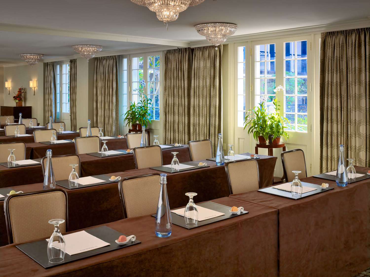 Royal Sonesta Hotel New Orleans 60/62