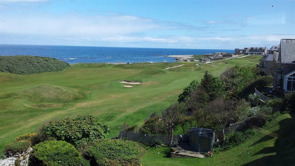 Station Hotel Portsoy 32/36