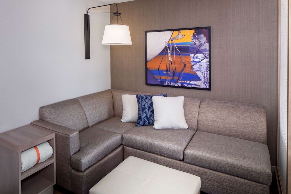 Hyatt Place Mount Pleasant Towne Centre 22/45